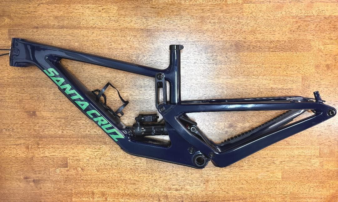 2023年 Santa Cruz メガタワー C フレーム 送料込み