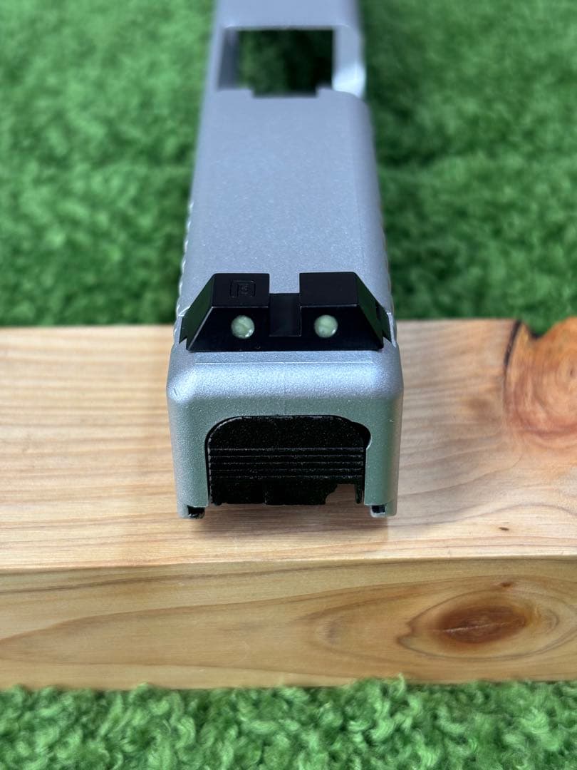 サイドアームズ　東京マルイ グロック17 Gen3 セラコートシルバースライド