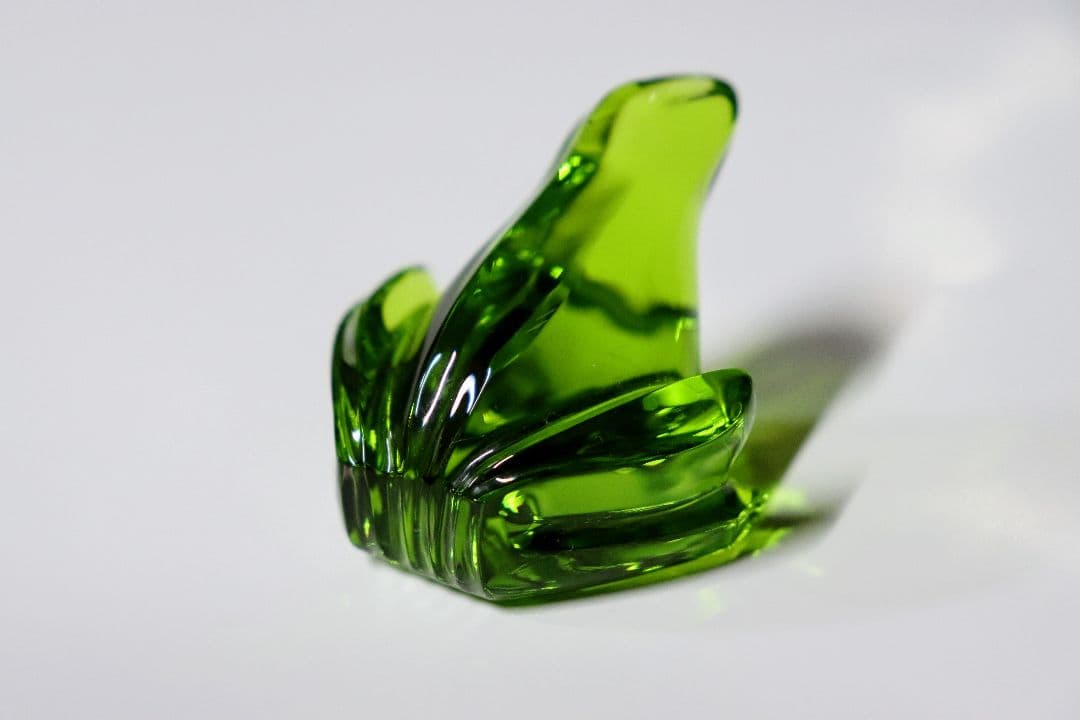 バカラ　Baccarat　クリスタル　カエル　置物　ペーパーウエイト　ガラス細工