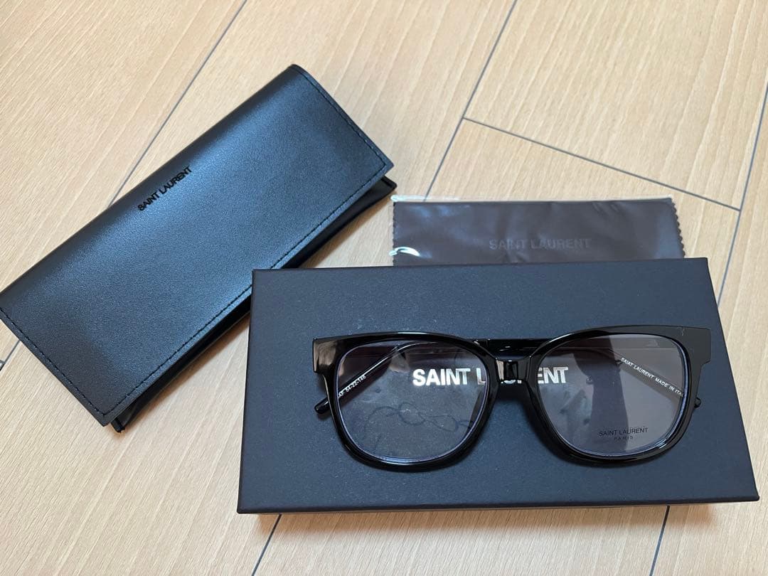 SAINT LAURENT ブラック サングラス