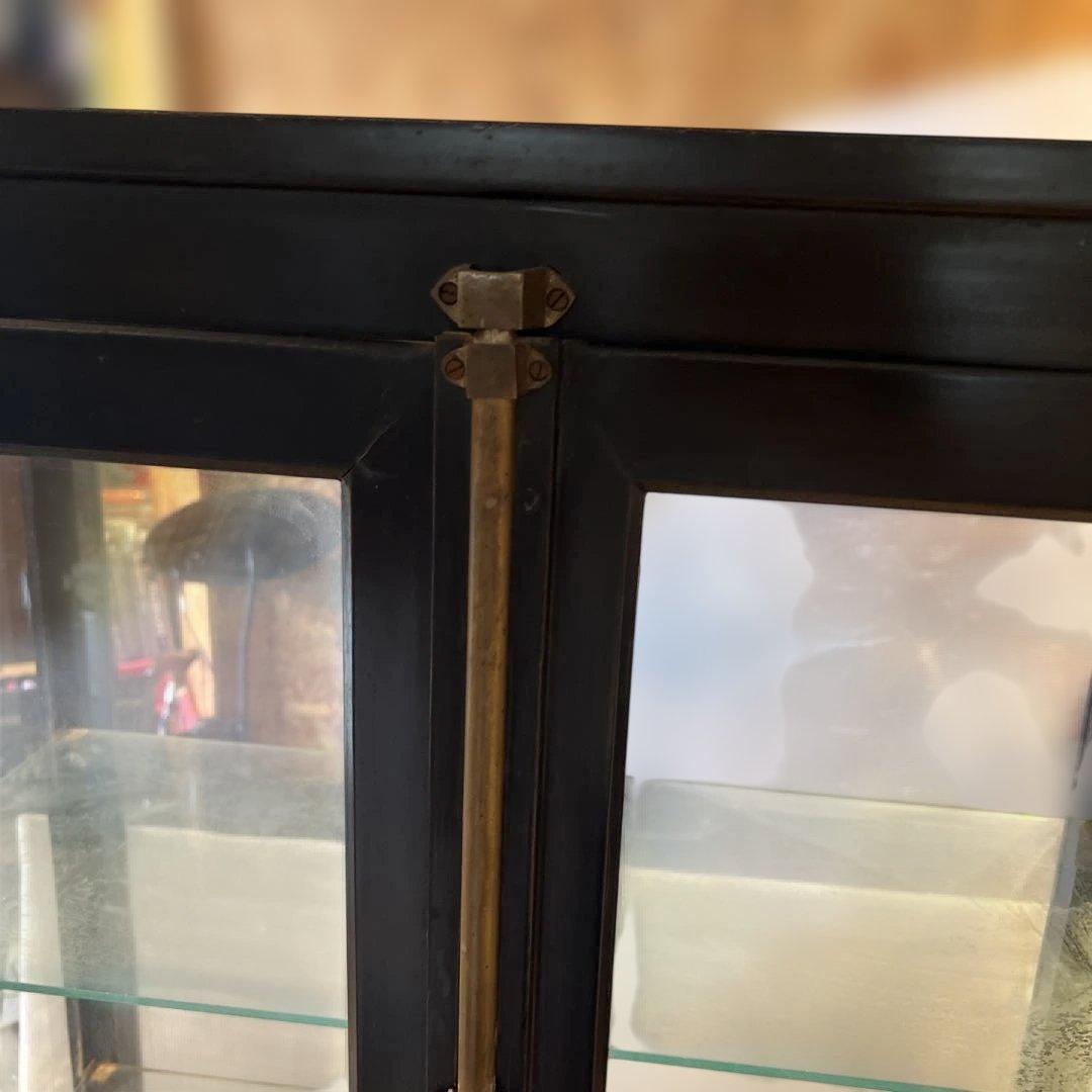 アンティーク　ガラスキャビネット　黒ケビント　医療棚　陳列ケース
