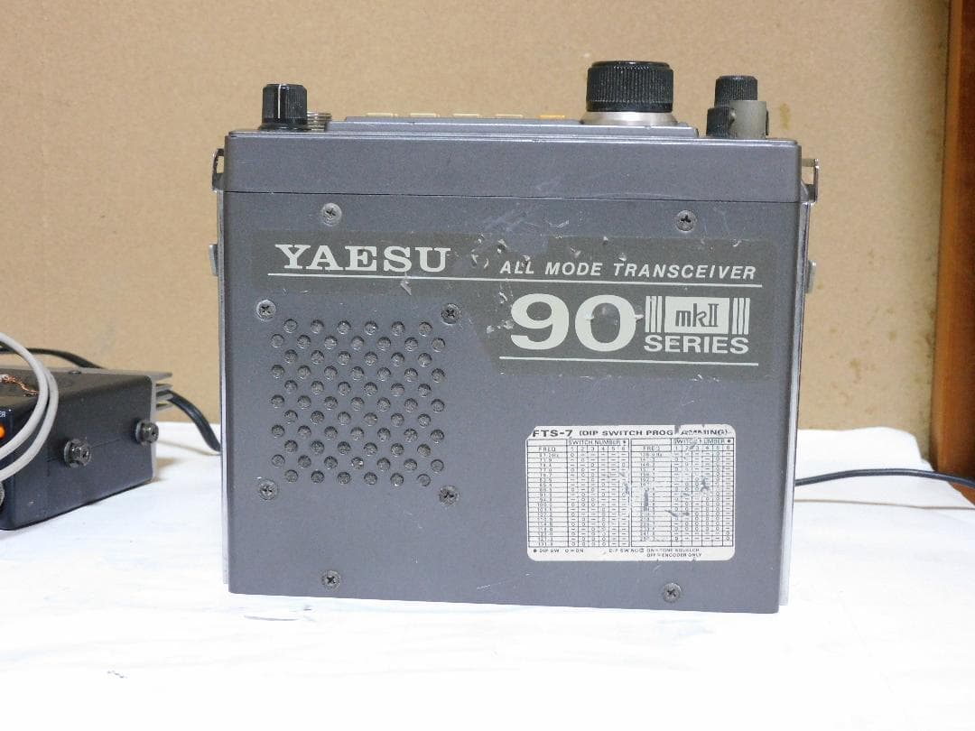 アマチュア無線機FT-690mkⅡ、50MHzオールモード、リニアとTSQL付き