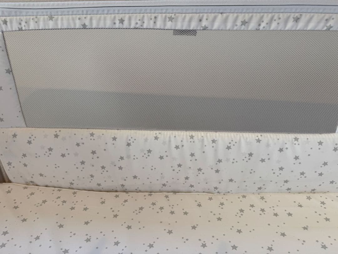 2024年版　HZDMJベージュ　ベビーベッド