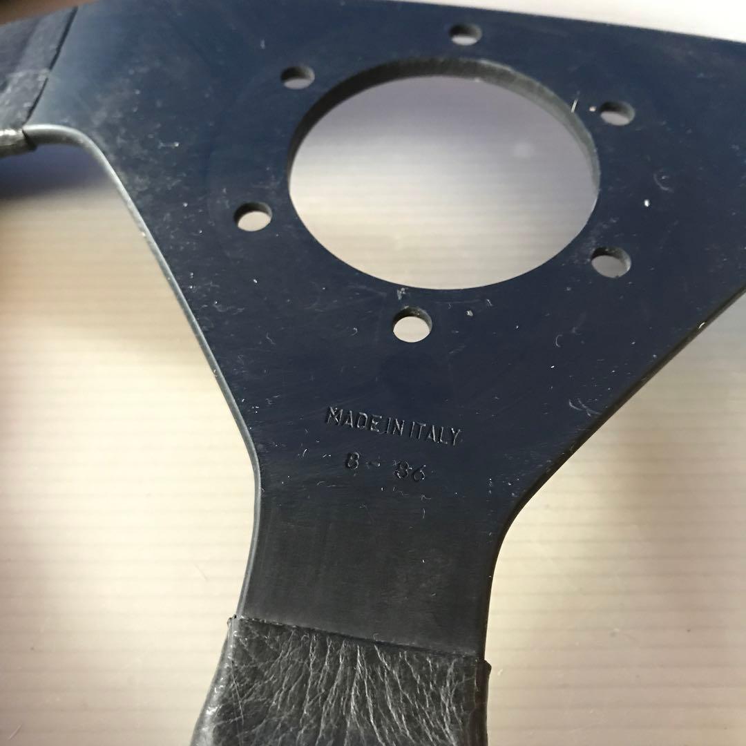 momoステアリング　直径35cm ジャンク