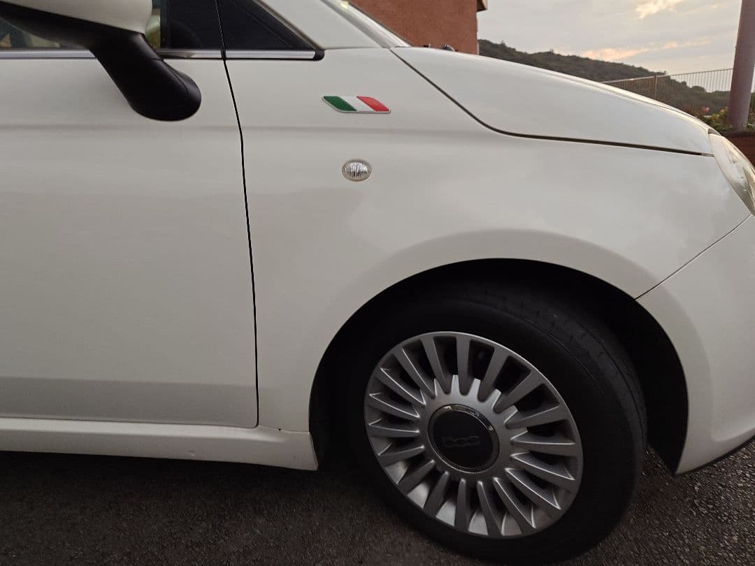 フィアット500 1.2 8v ラウンジ ガラスルーフ車検9年10月付最終値引