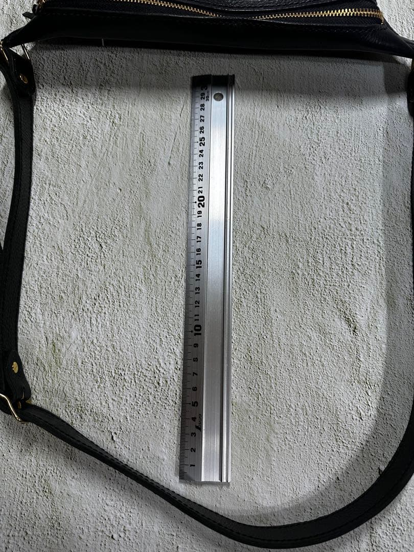 ボディーバック本革