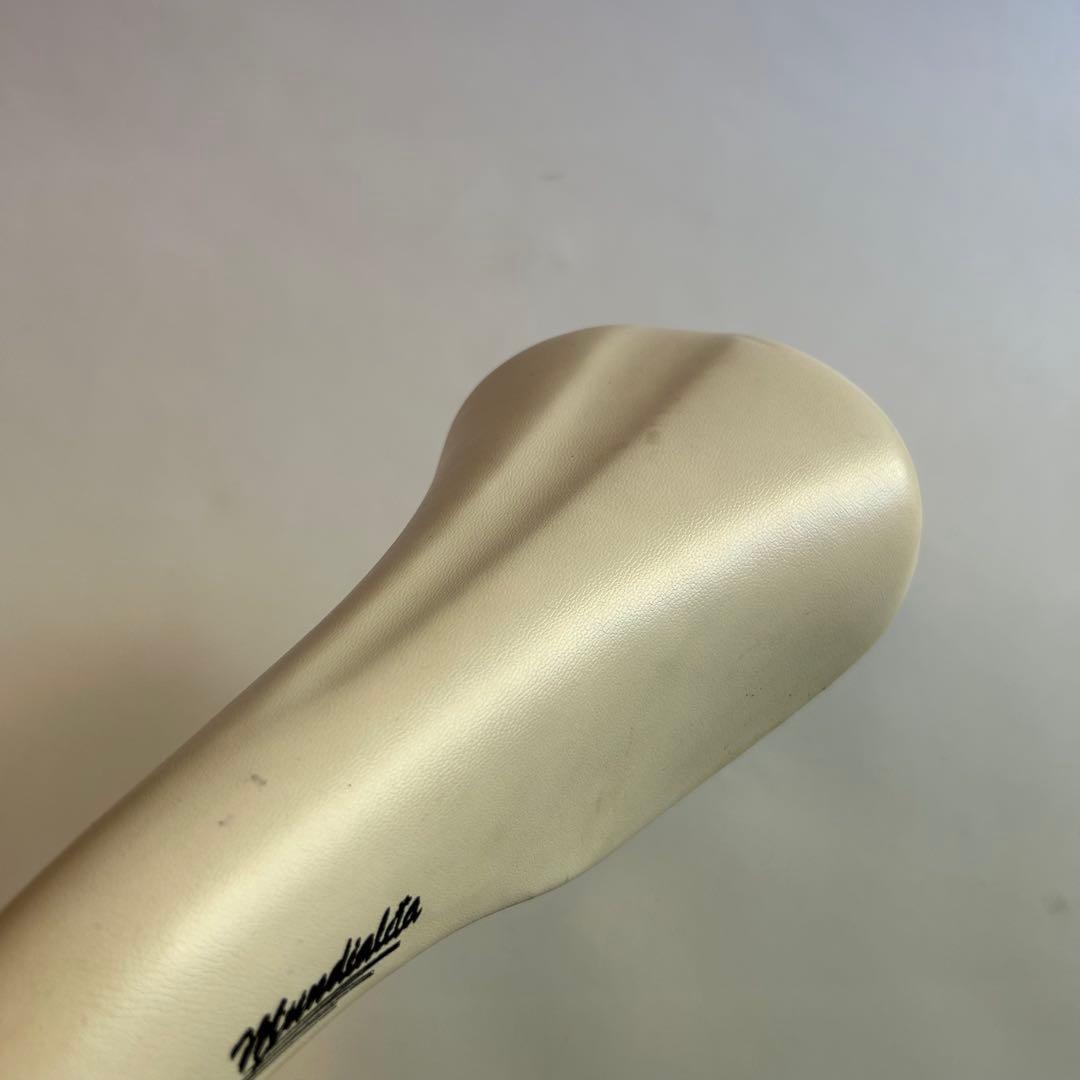 セライタリアselle Italia サドル ホワイト　mundialita