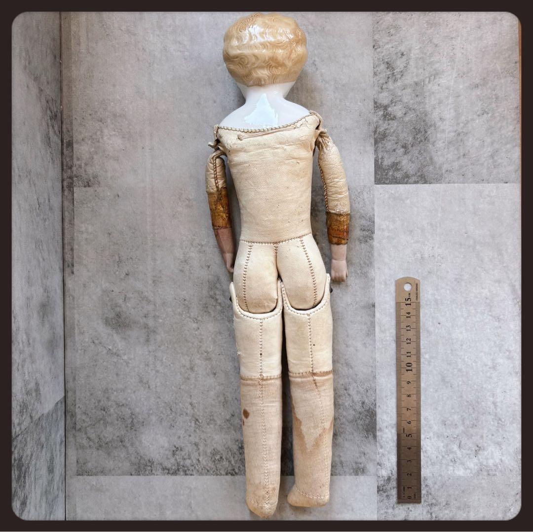 アンティーク ブロンド　チャイナヘッドドール　レザーボディ