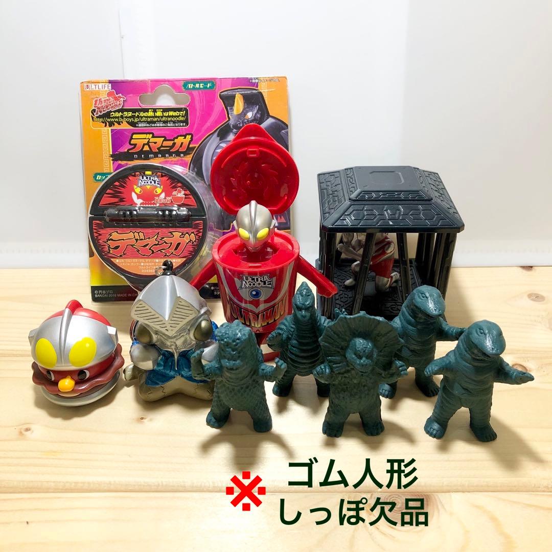 ウルトラマン　グッズ63点まとめ売り　怪獣　ソフビ 等