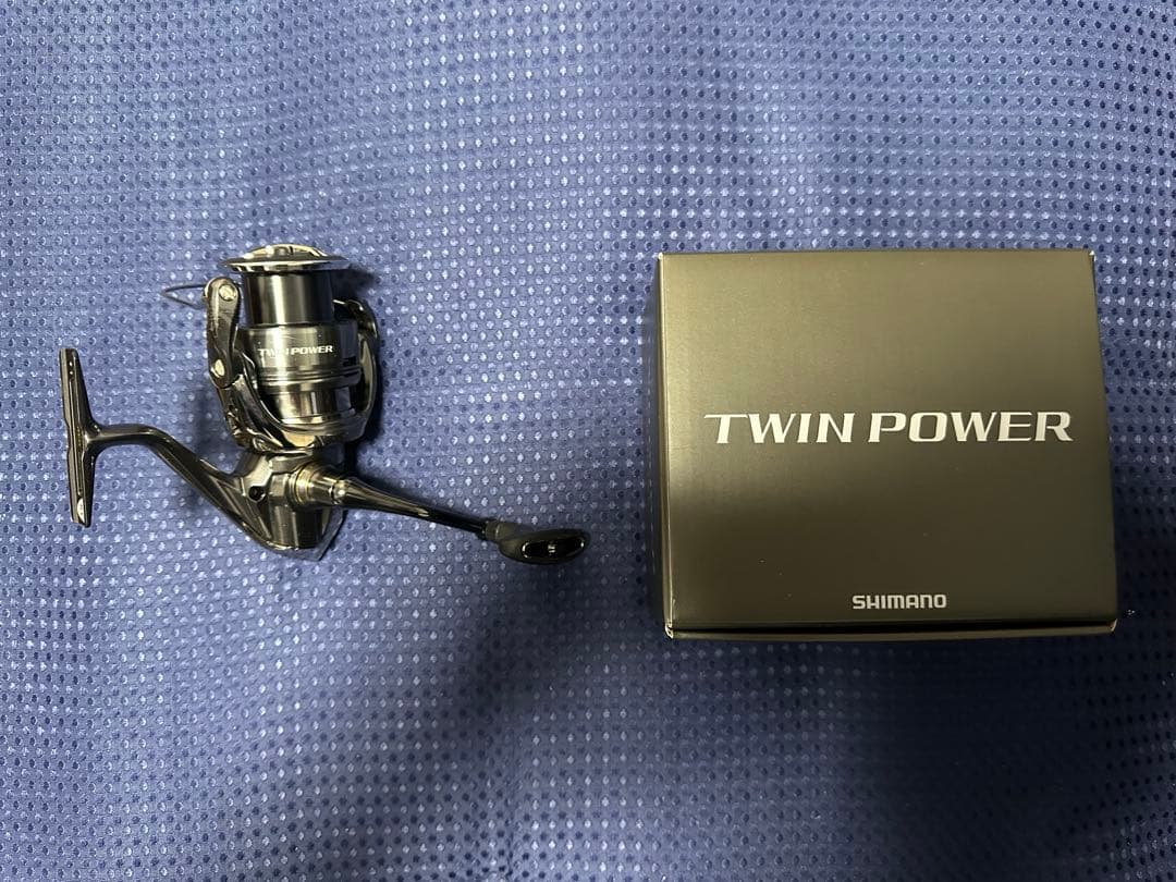 リール SHIMANO 24TWIN POWER 4000XG