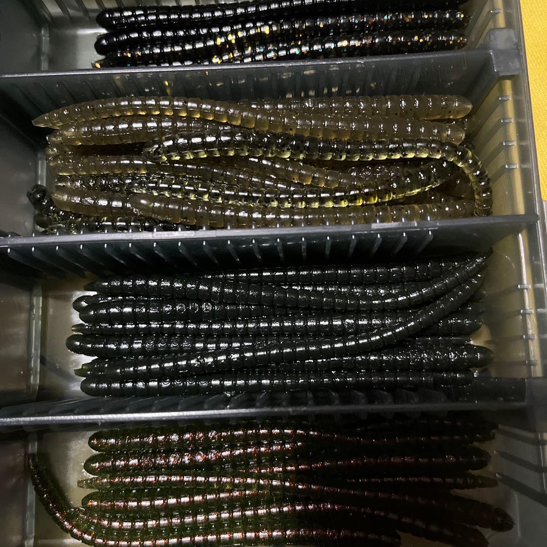 大量! 常吉ネコリグワームだと思います♪