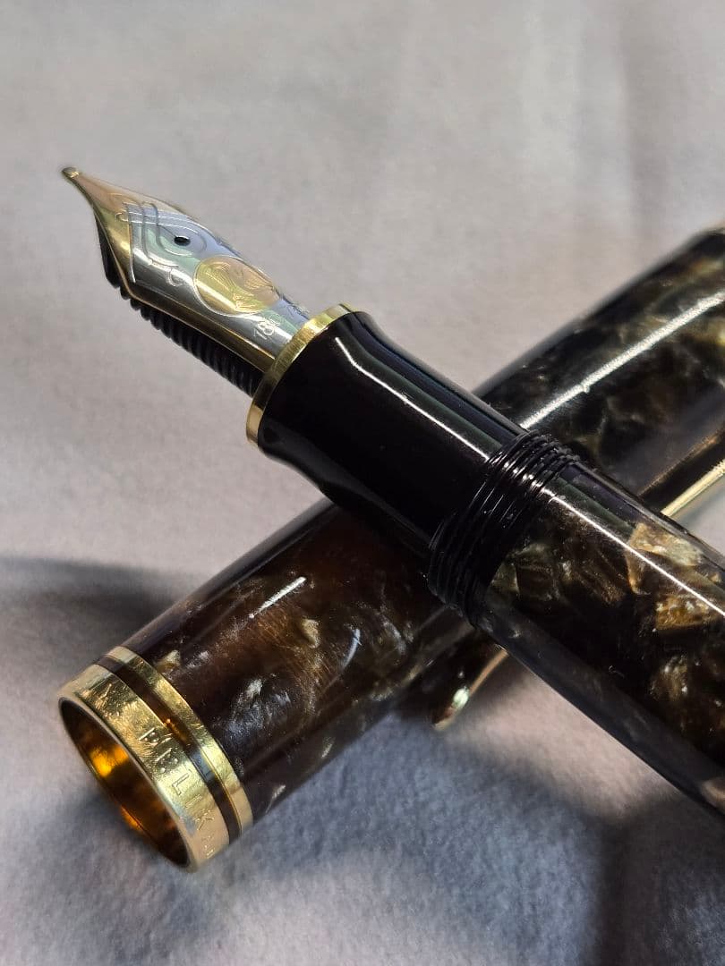 ペリカン　万年筆　M800 ルネッサンスブラウン　字幅＝B