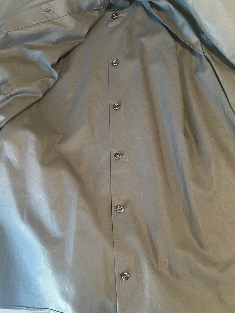 値下げ価格美品FENDIタイ付き長袖シャツ ブラックハンガー付き イタリア製