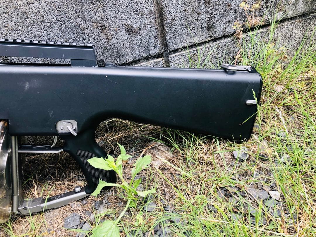 東京マルイ　電動ショットガン　AA-12 ドラムマガジン　専用マウント装着　中古