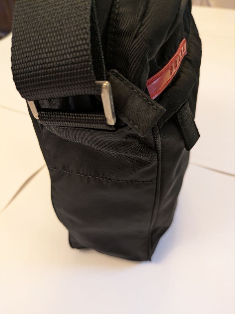 PRADA スポーツ ブラック ショルダーバッグ