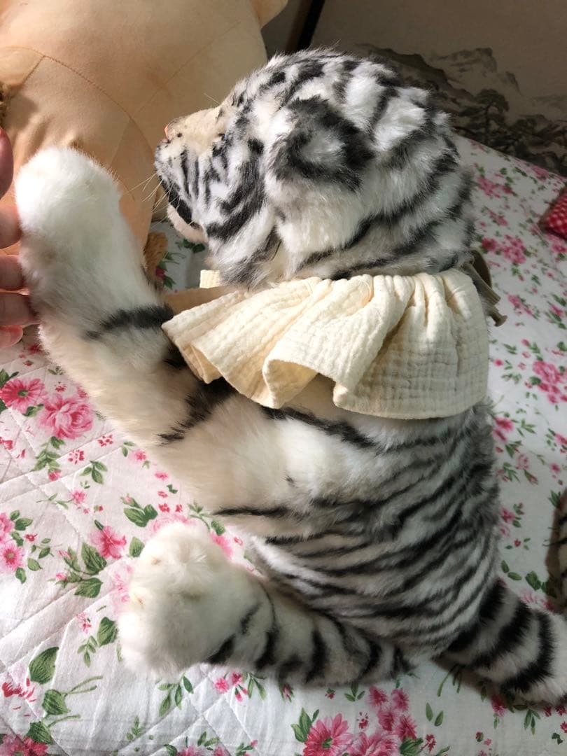 ホワイトタイガー ぬいぐるみ⭐️リボーンドール⭐️海外作家