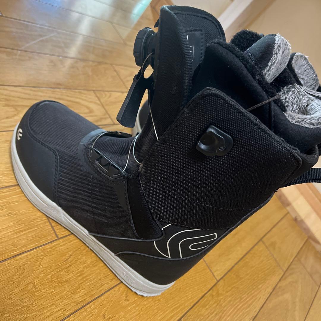 FLUX BOAシステム スノーボードブーツ 女性、子供用 23cm