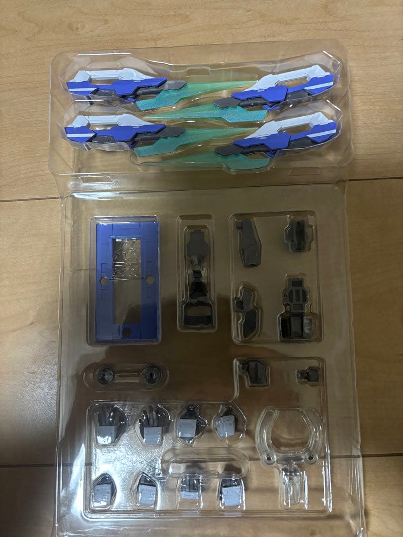 メタルビルド　ダブルオークアンタフルセイバー　L BUILD OPセット