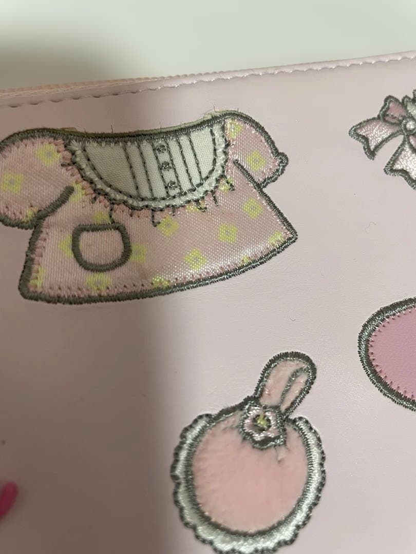 My Melody 大きめポーチ ピンクきせかえマイメロ⚠️破れあり