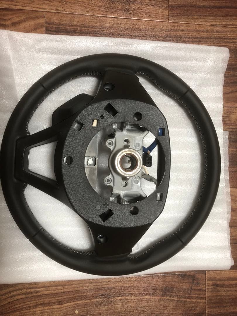 スズキ スペーシア MK５３Sハンドル