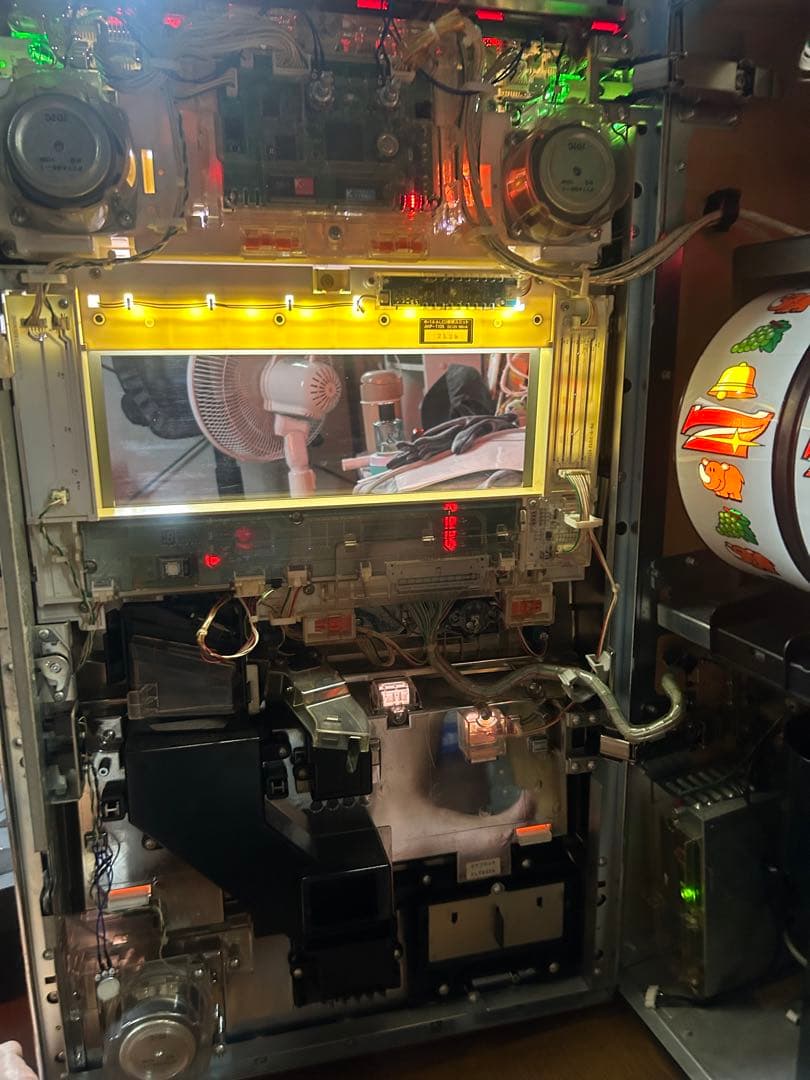 5号機ジャグラー実機 「メダル機」メダル付き（約1200枚）