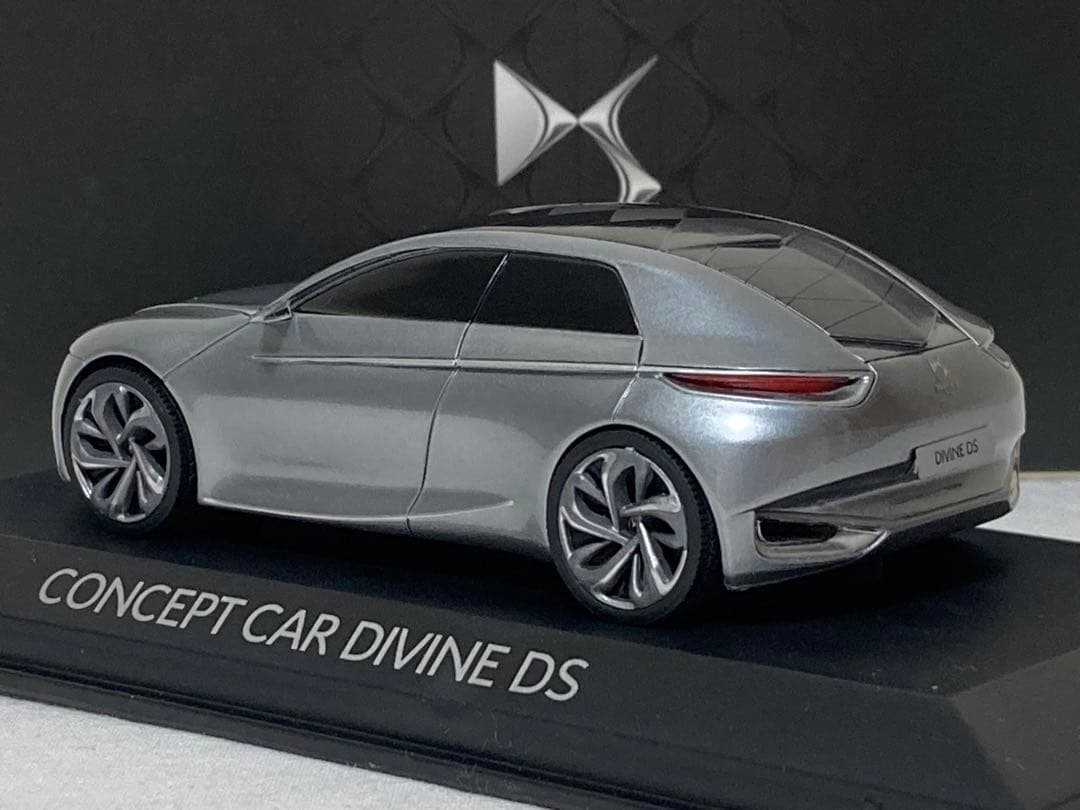 シトロエンDS コンセプトカー DIVINE DS ノレブ製1/43