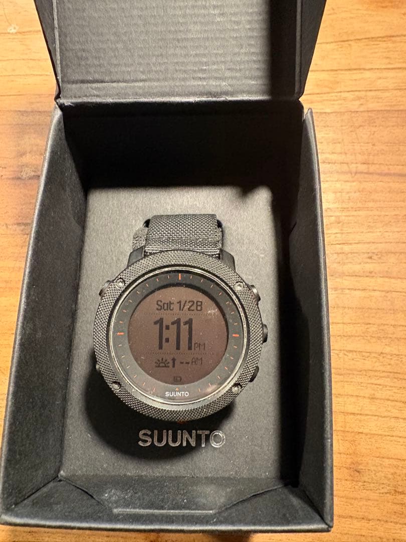 美品　SUUNTO TRAVERSE ALPHA ブラック