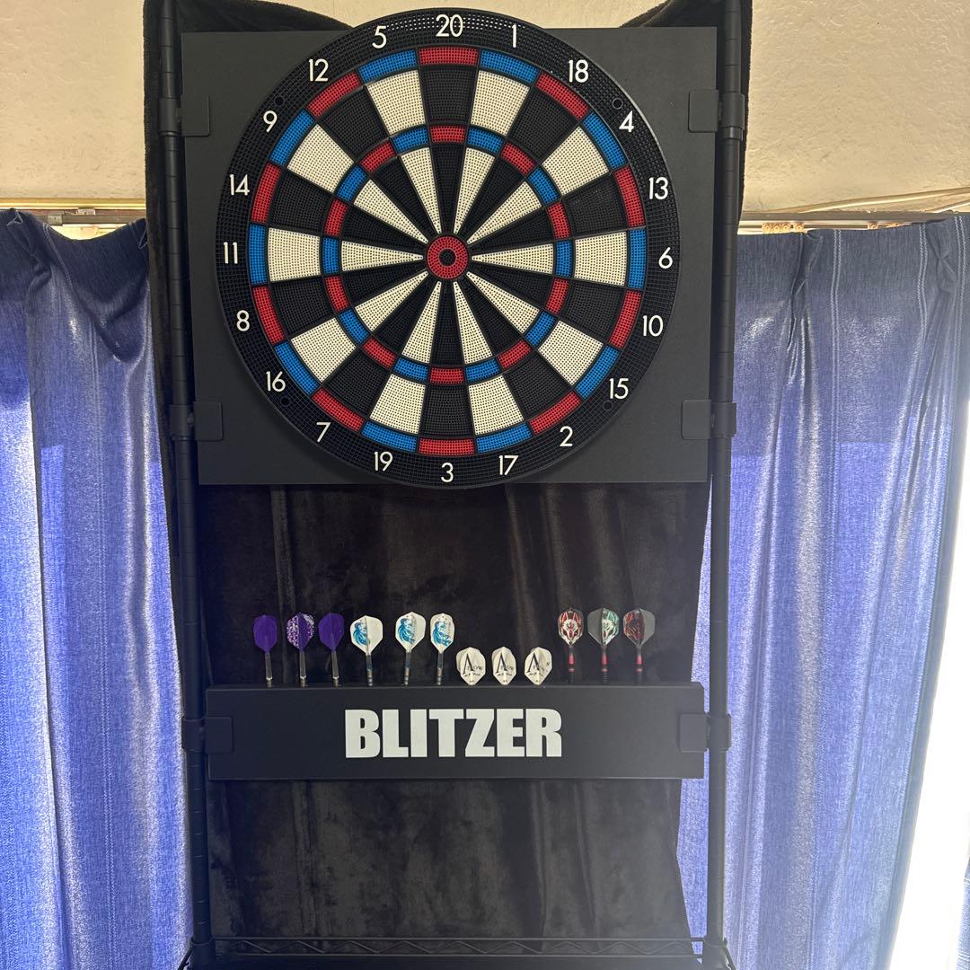 BLITZER ダーツボードとダーツセット