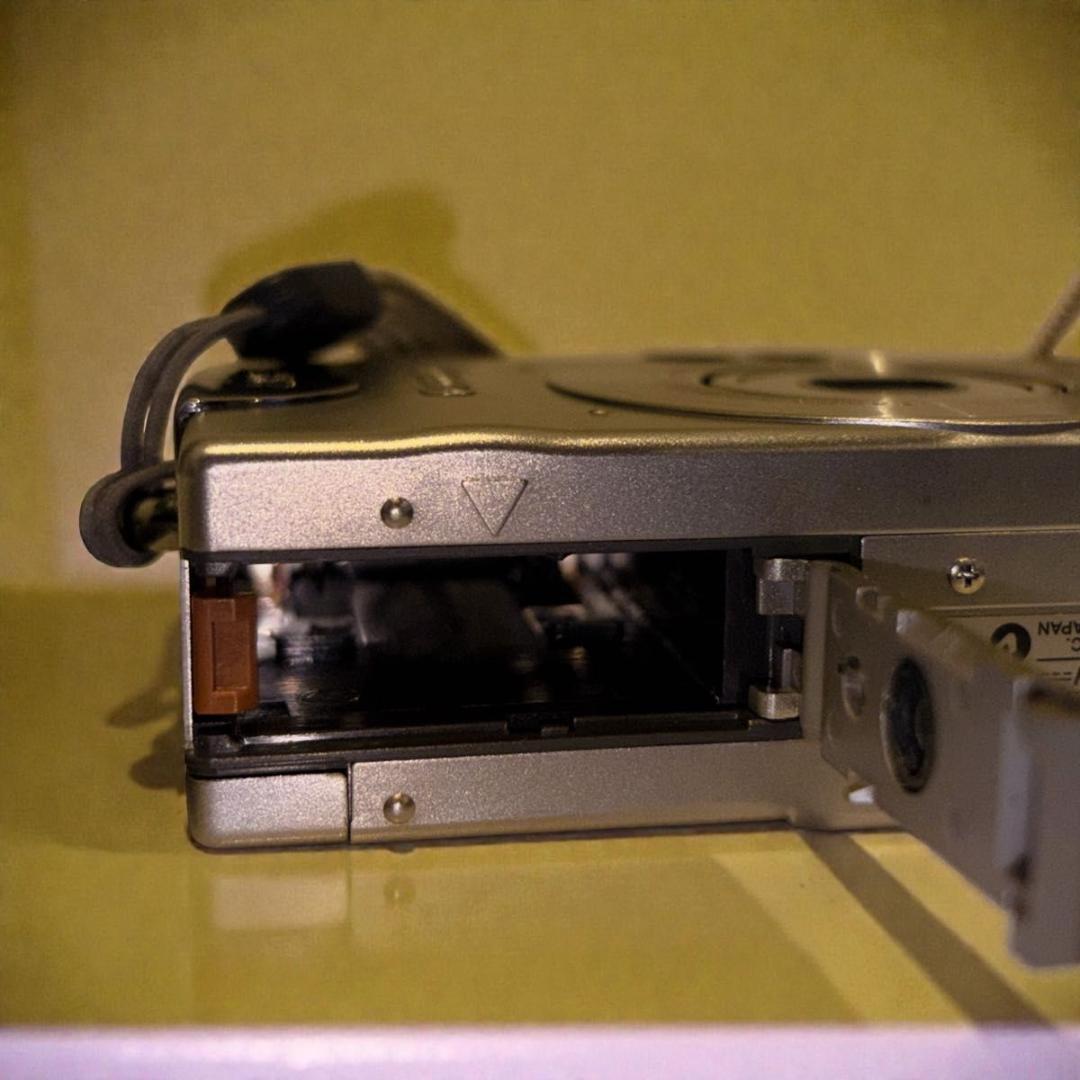 【美品レトロ】Canon IXY DIGITAL 200 シルバー　完動品