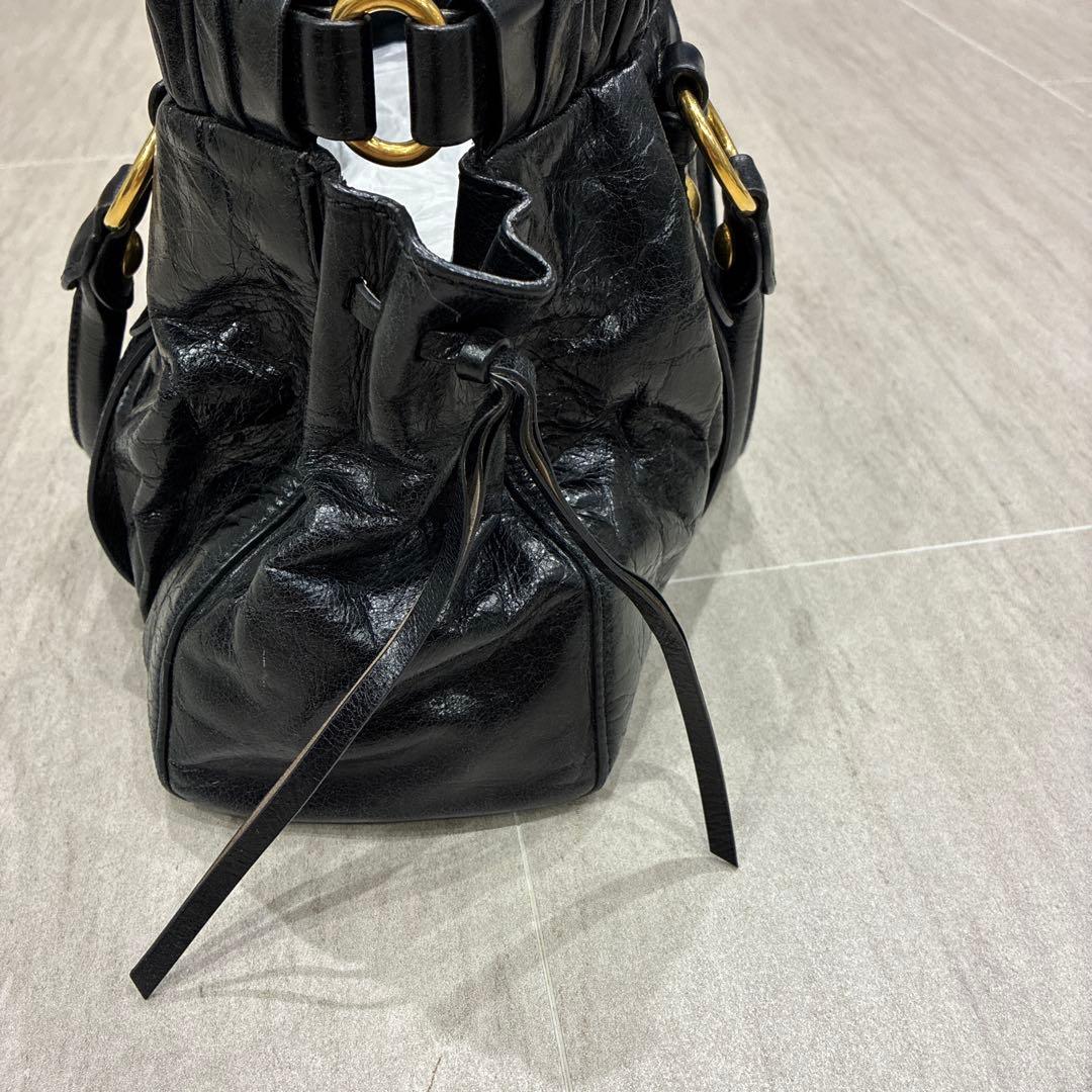 MIU MIU ブラックレザー ハンドバッグ