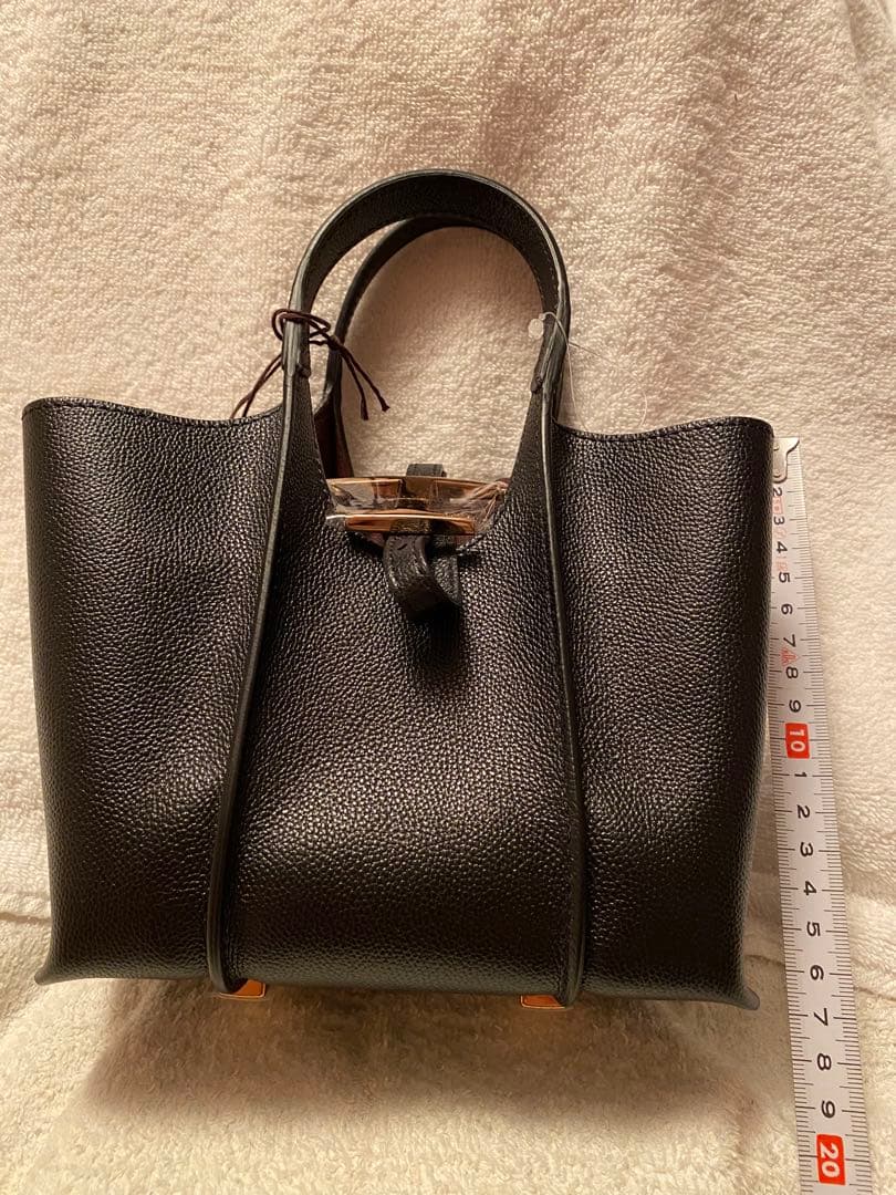 価格変更！金額&掲載期間変更！TOD'S 黒 レザー バッグ マイクロ