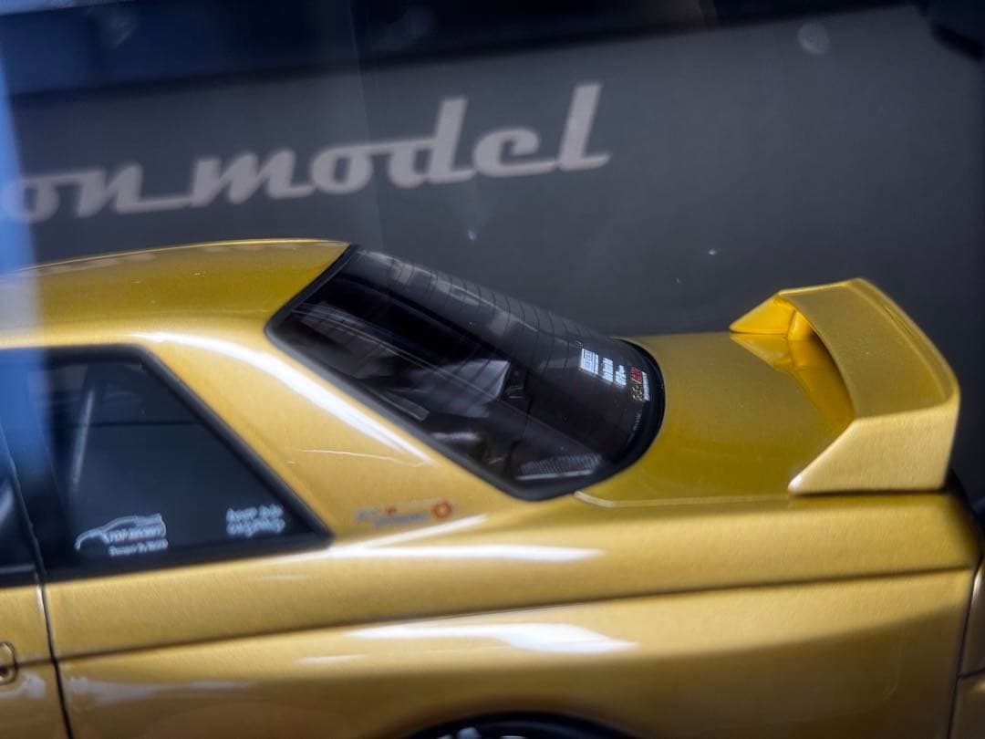 絶版希少 TOP SECRET GT-R (VR32) Gold