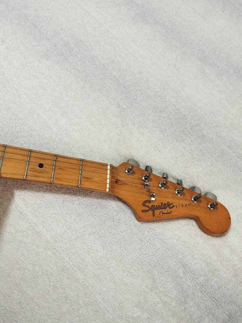Squier スクワイヤー ストラトキャスター 黒 スクワイア べっ甲柄PG