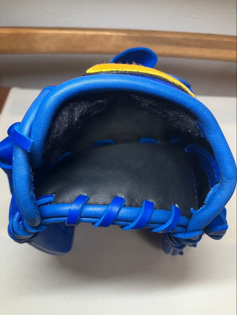 新品未使用品　ナイキ　軟式グローブ　投手用　岩隈モデル