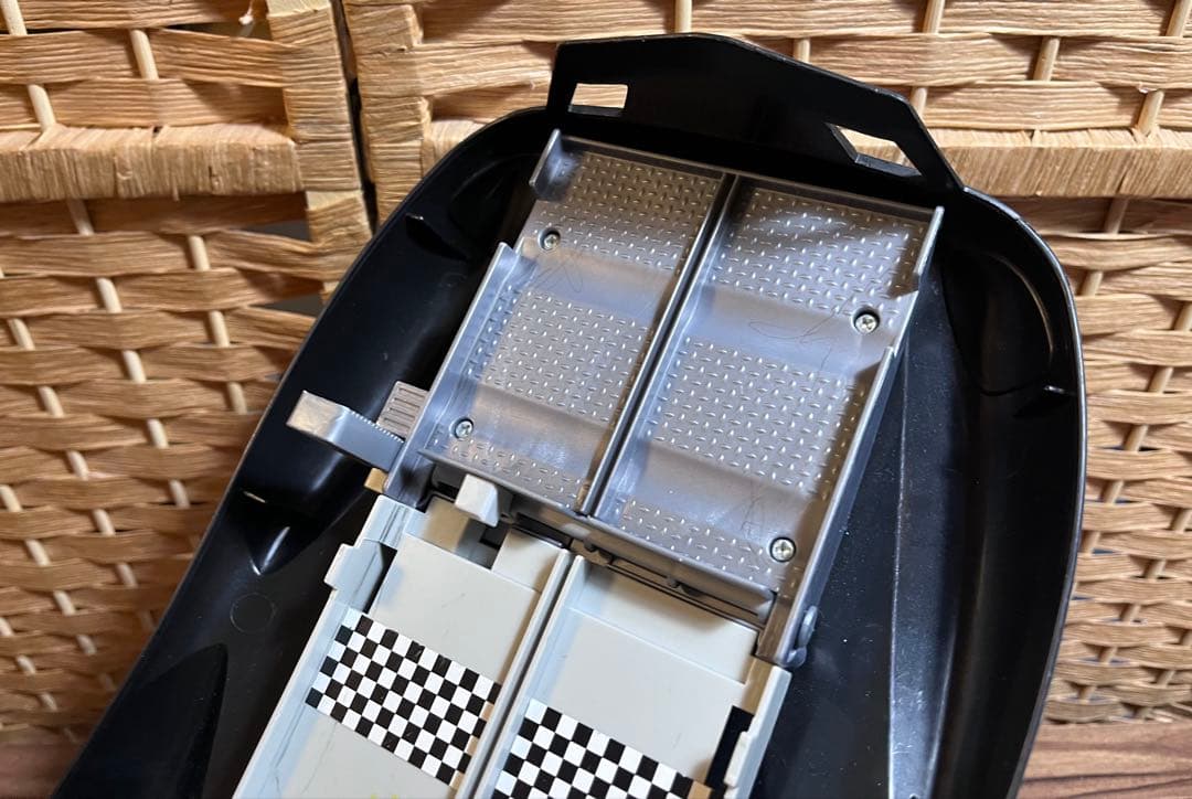 カーズ ミニカー セット 31台。まとめ売り。 レース兼収納ケース付き。