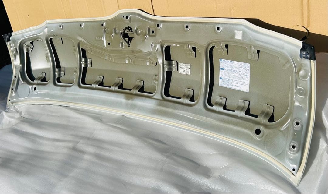 jam024様　ハイエース　200系　8型　DX ナロー　純正ボンネット