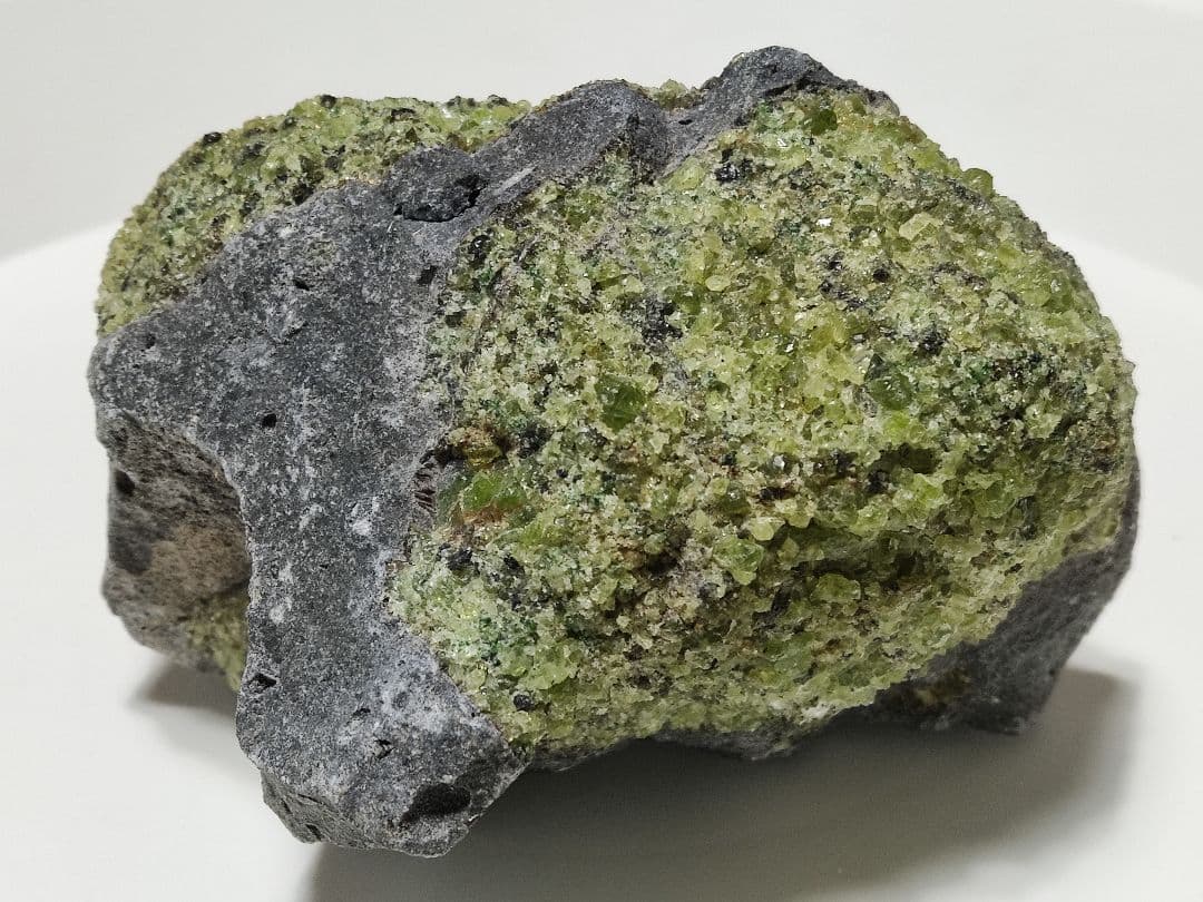 パワーストーン　天然石　原石　ペリドット　1197g　No.757