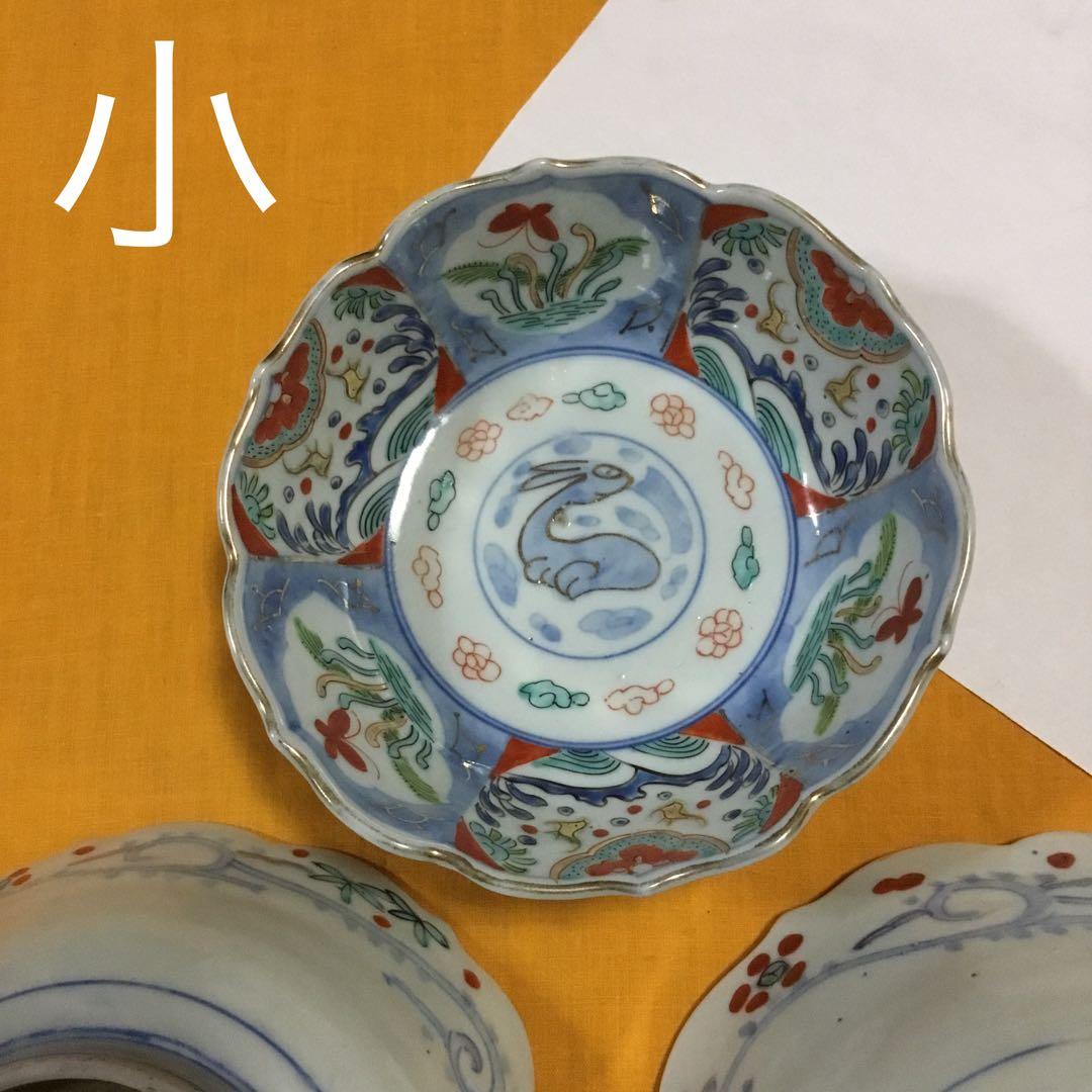 入れ子の色絵の鉢