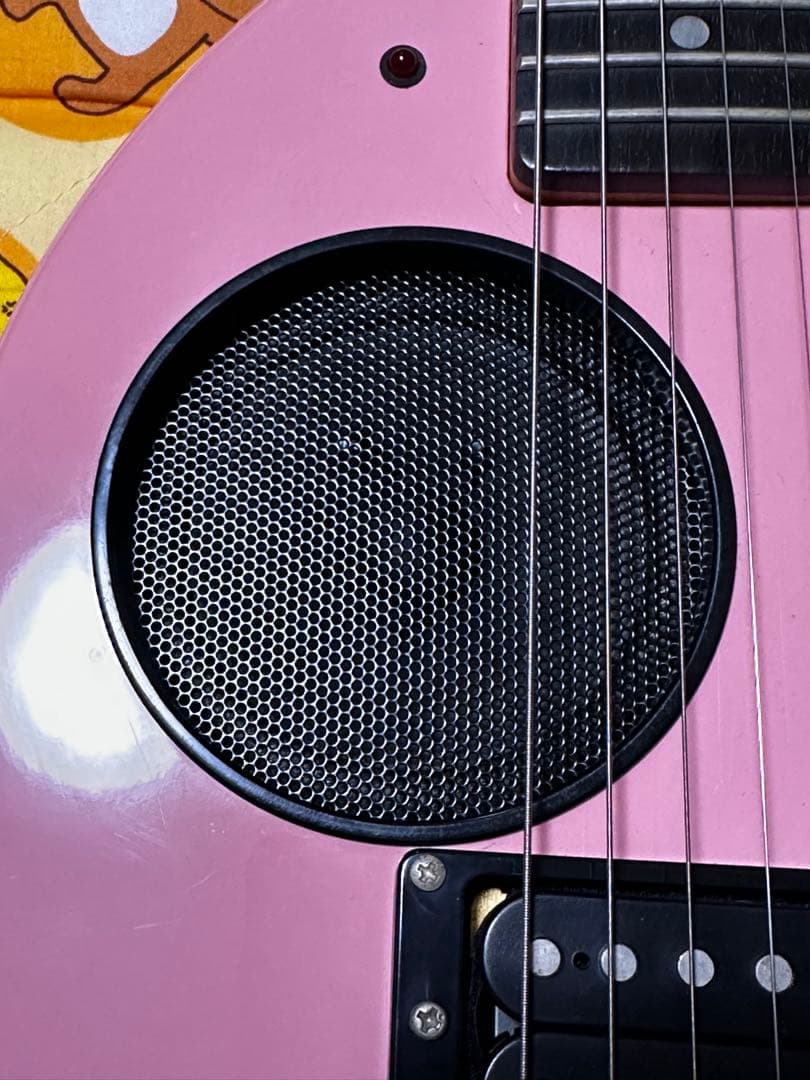 フェルナンデスZO-3 ピンク エレキギター スピーカー内蔵
