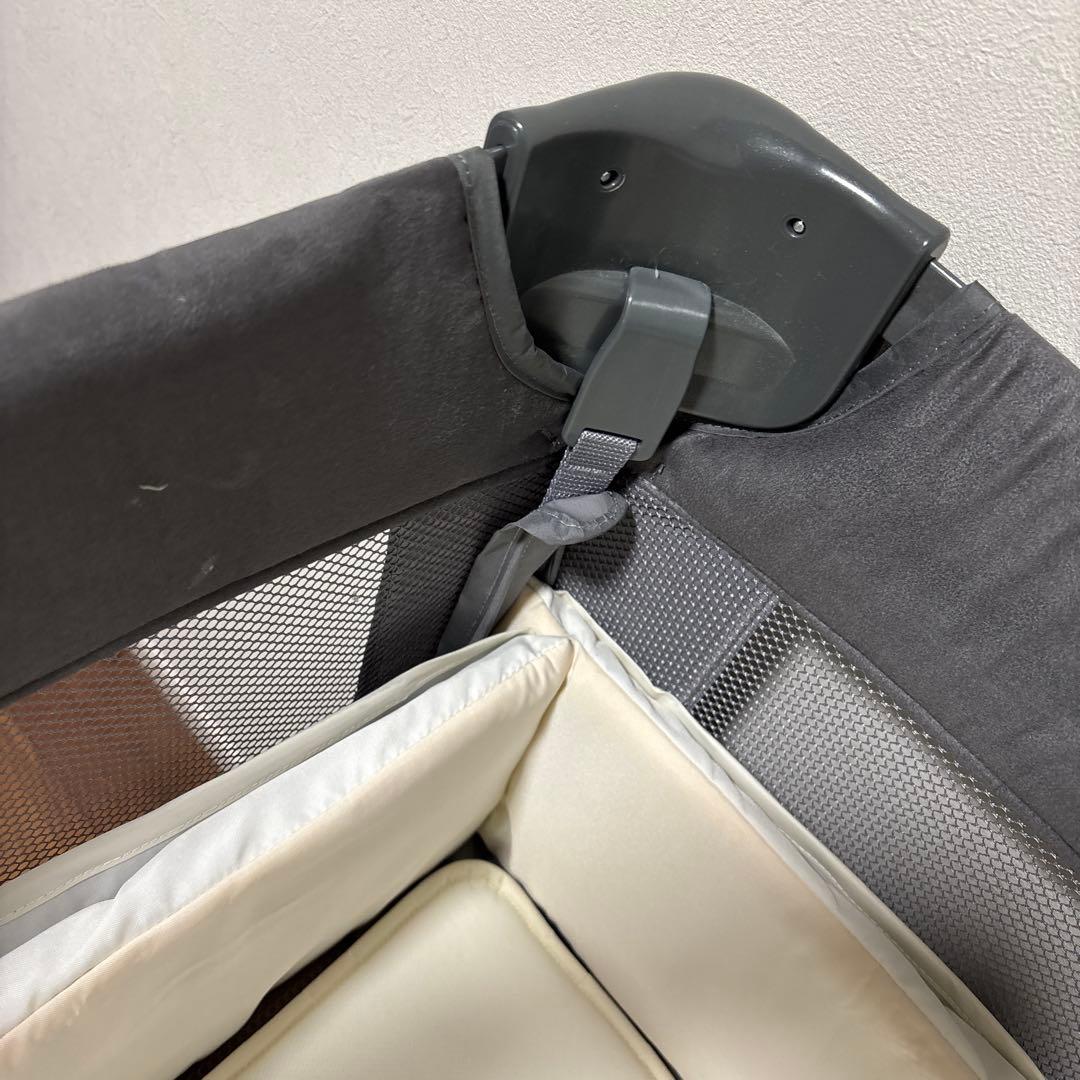 ココネルエアープラス　Aprica グレー　ベビーベッド