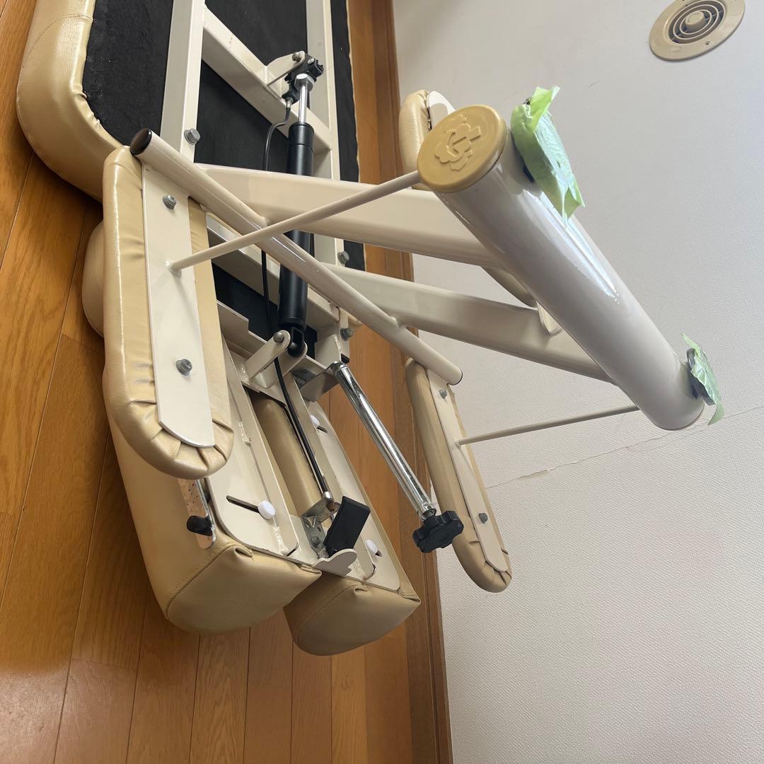 TakadaBed カイロテーブル　施術ベッド