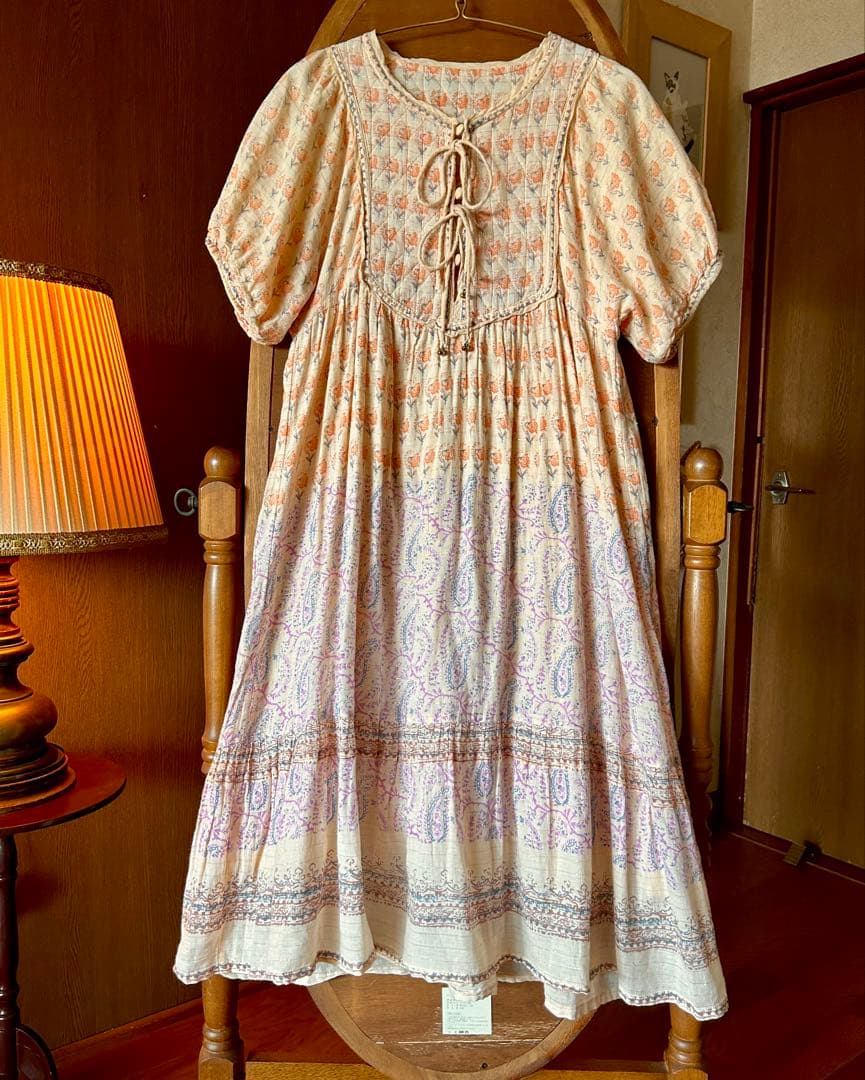 江戸時代骨董　三段重 縁起物　物 鶴　お重 重箱染付　金　彩桜