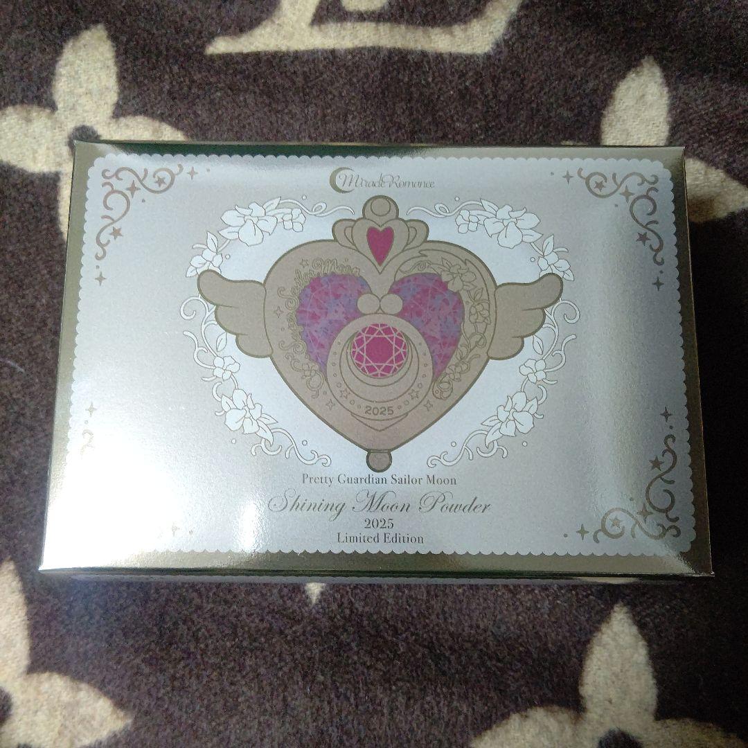 新品未開封 シャイニングムーンパウダー2025limited Edition