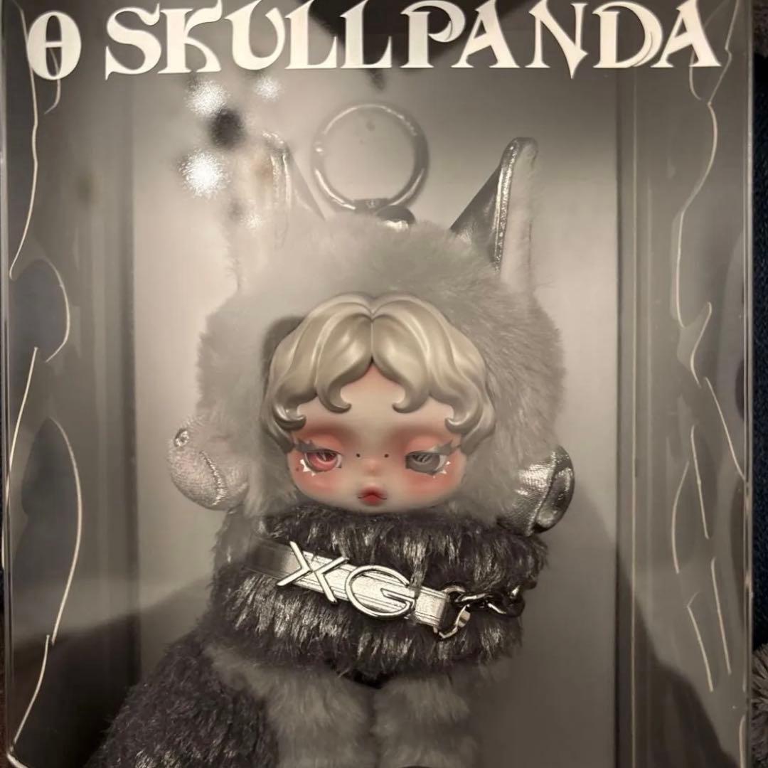 POPMART ポップマート SKULLPANDA XG ぬいぐるみペンダント