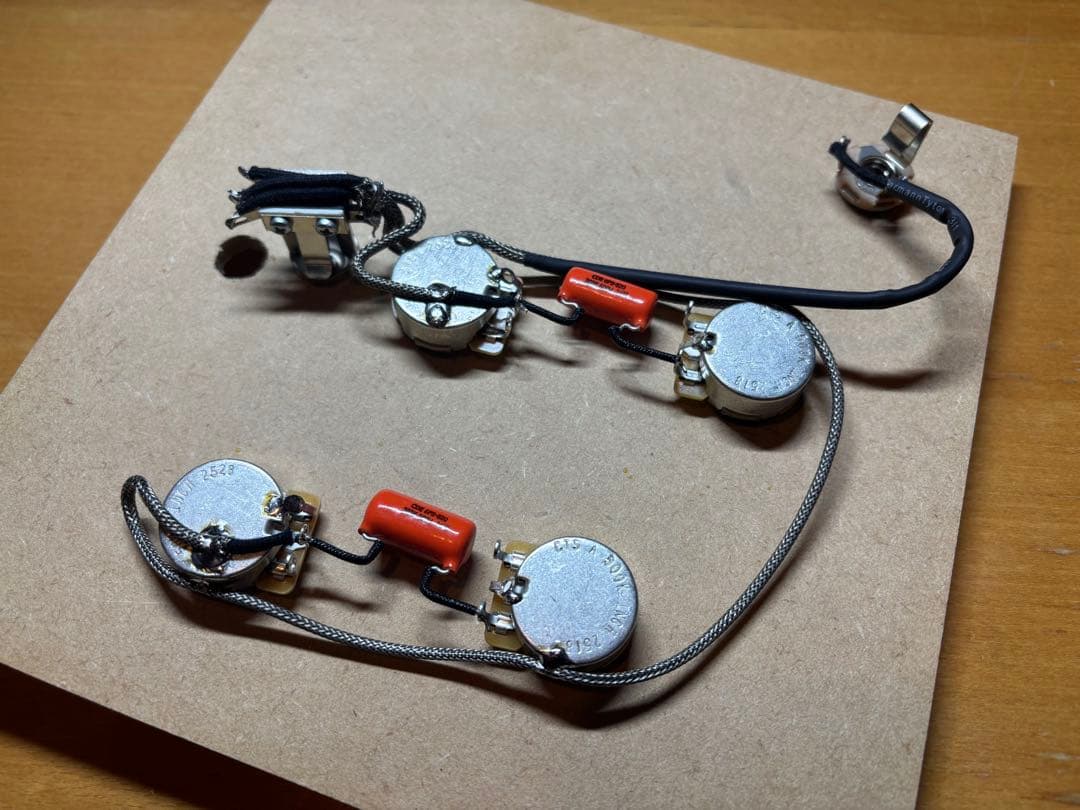 ほぼ新品 2022年製Eastman T486 Antiquity搭載