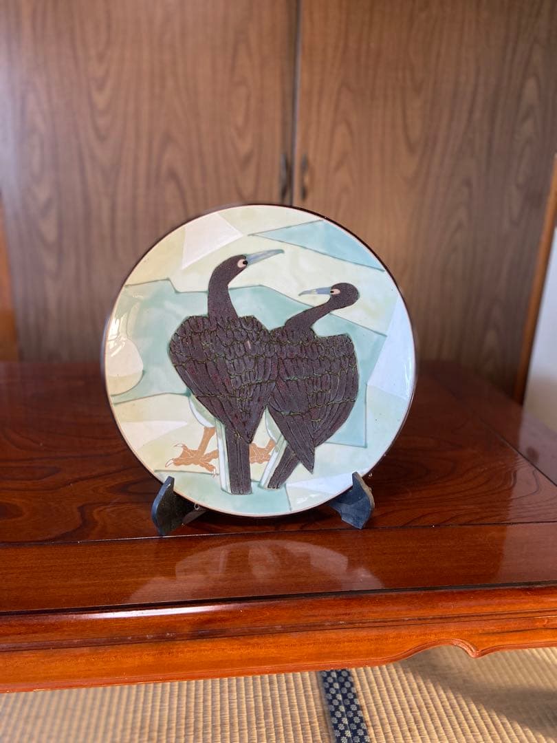 陶器製の鳥絵大皿