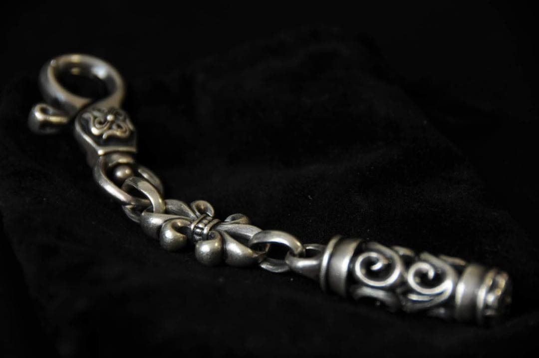 Shin's SCULPTURE（シンズスカルプチャー）キーチェーン