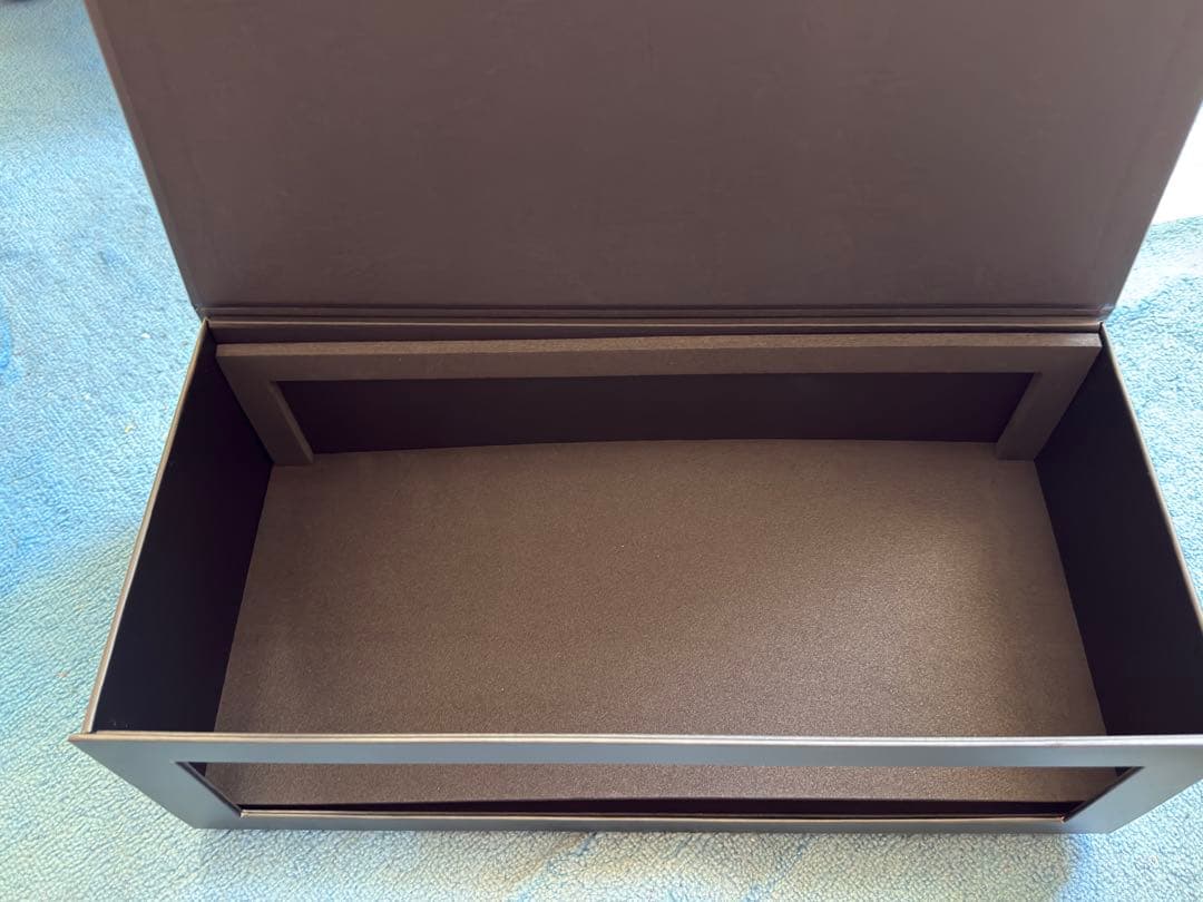 スパーク製　1/18 レッドブルRB21 日本GP フェルスタッペン車