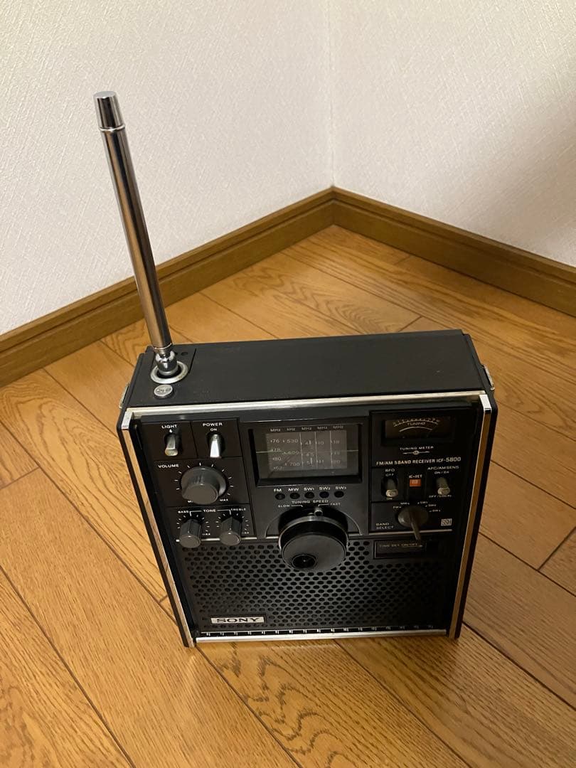 ソニースカイセンサーICF5800 BCLラジオ　ジャンク品