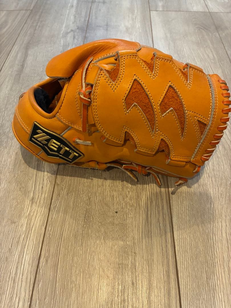 ZETT ネオステイタス　軟式グローブ 投手用